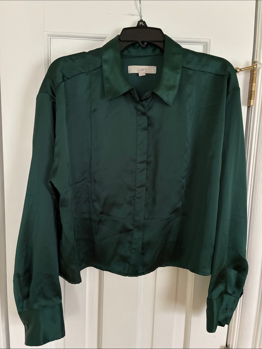 LOFT Emerald Green Satin Button-Front Women's Blouse. Size L